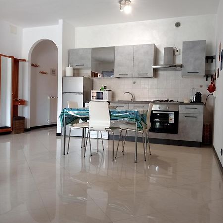 Airport House Mariel Apartment เจนัว ภายนอก รูปภาพ